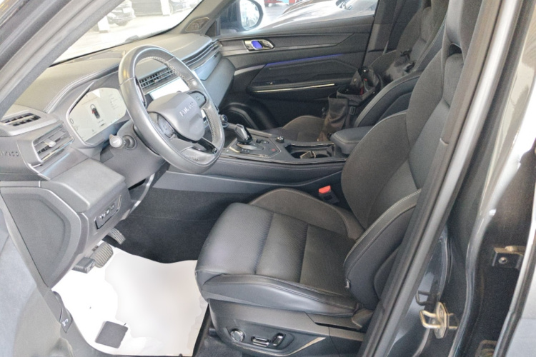Lynk & Co 01 EM-P 2022 car image #25