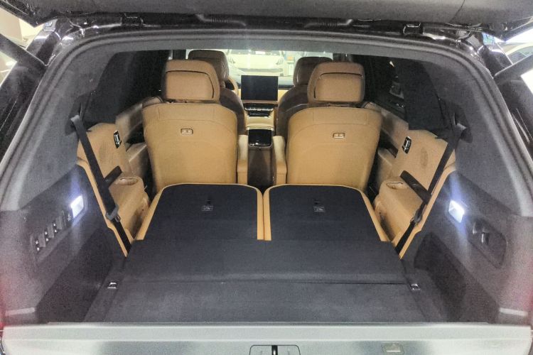 极氪 极氪9X 2025 汽车图片 #25