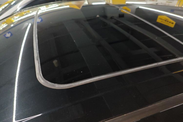 Toyota Avalon 2023 car image #25