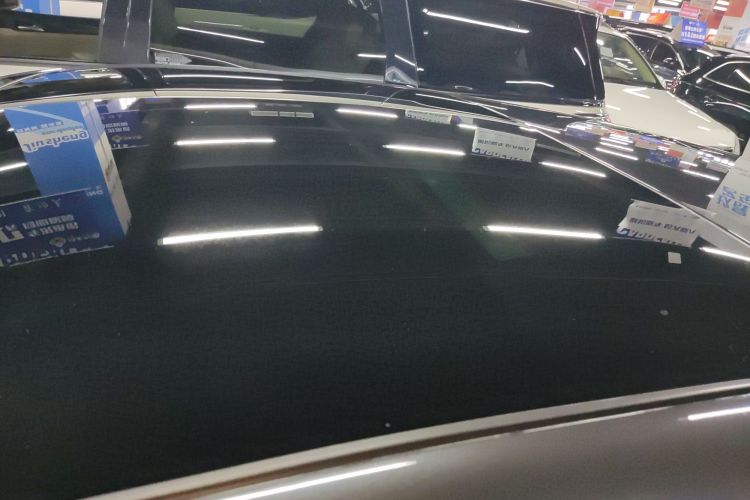 Volkswagen GolfGTI 2023 immagine di auto #25