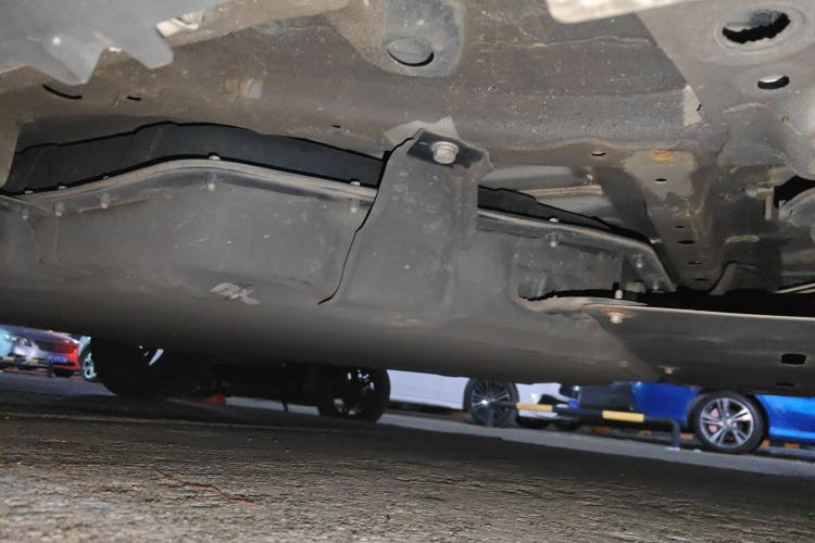 零跑汽车 零跑T03 2022 汽车图片 #25