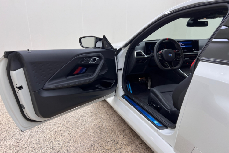 BMW M2 2026 immagine di auto #25