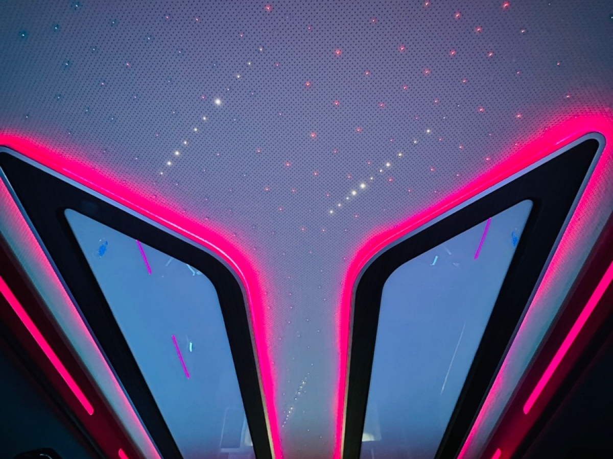 Toyota Hiace 2024 #25 Toyota Hiace 2024 car image #25