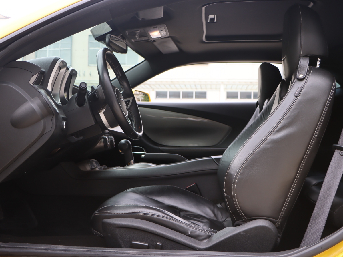 Chevrolet Camaro 2011 immagine di auto #25