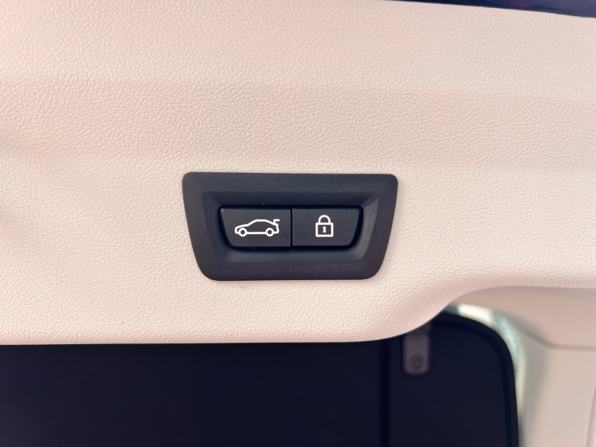 BMW 6 Series 2023 #25 BMW 6 Series 2023 car image #25