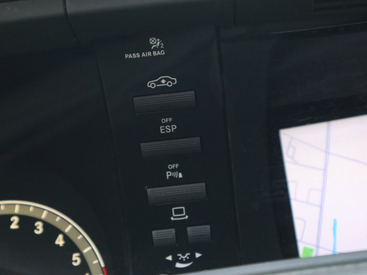 Mercedes-Benz CL Class 2009 car image #25