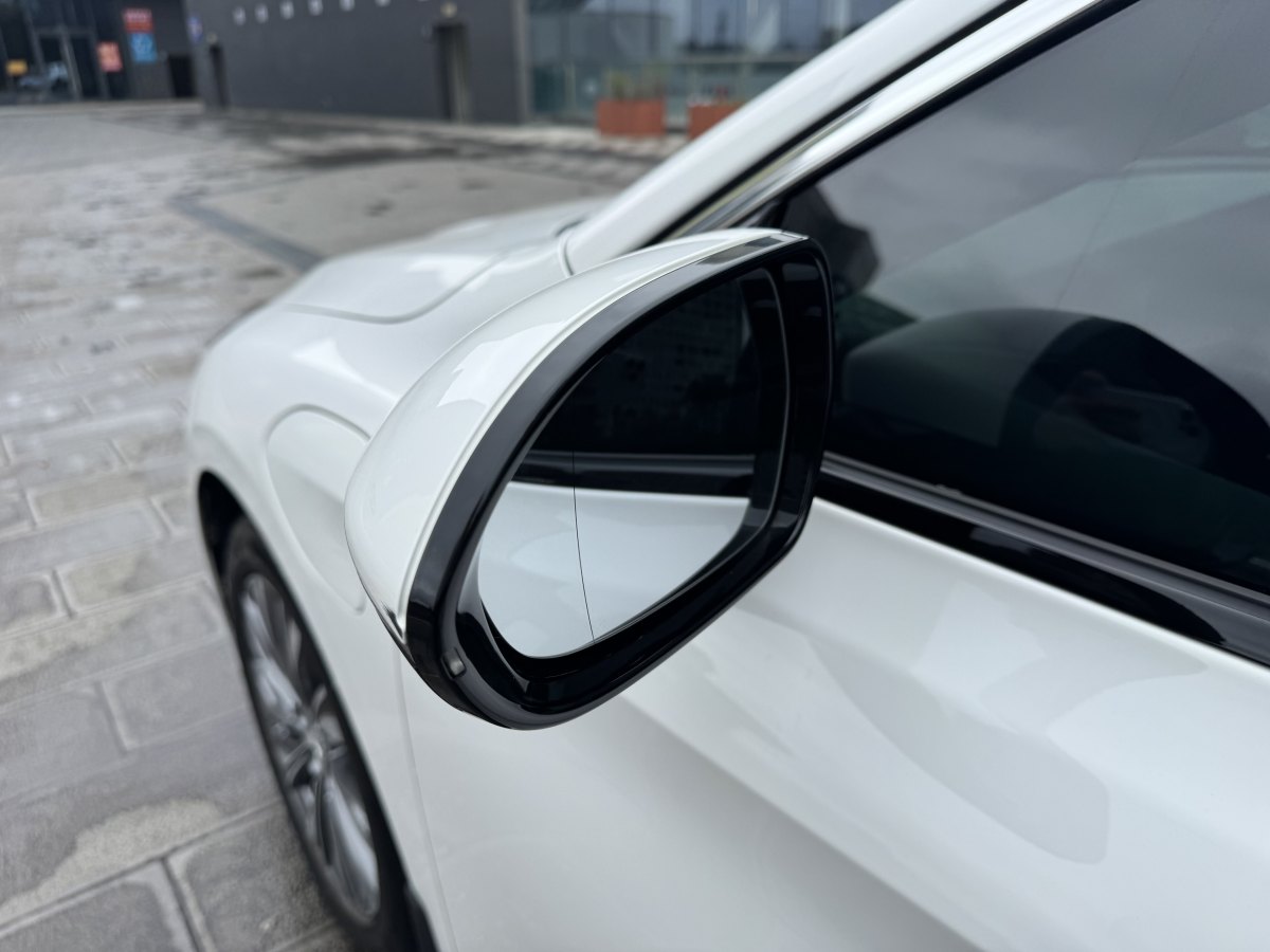 HongQi E-QM5 2024 car image #25