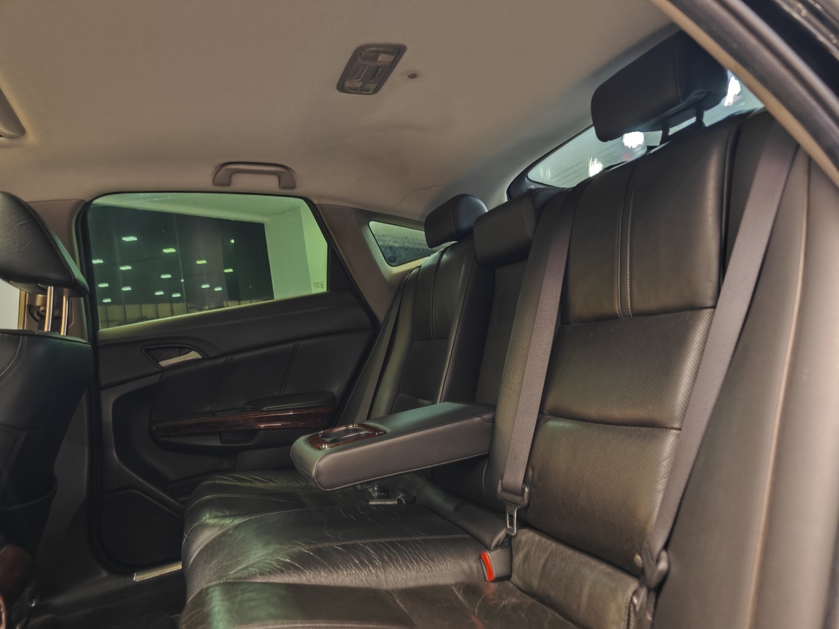 Honda CROSSTOUR 2011 car image #25