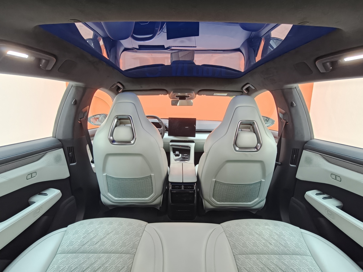 极氪 极氪001 FR 2024 汽车图片 #25