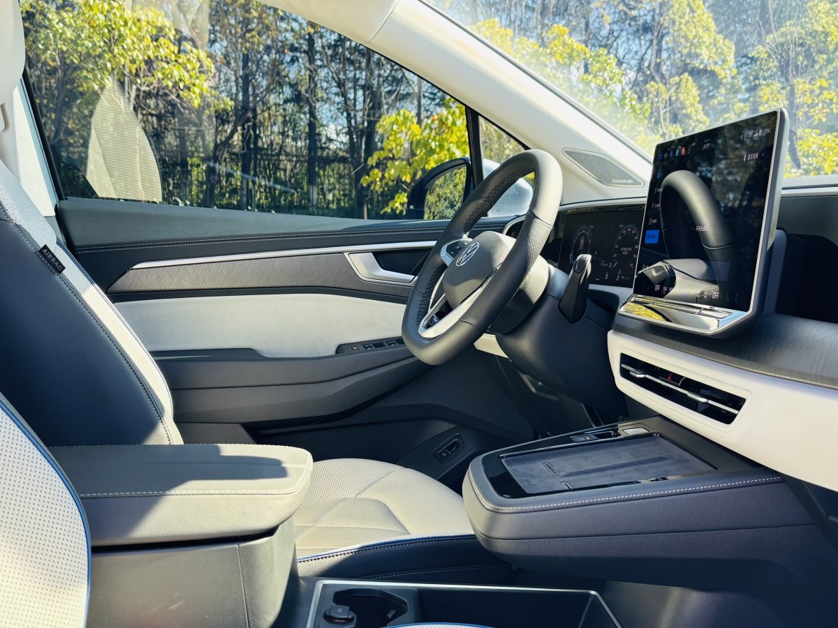 Volkswagen Talagon 2025 car image #25