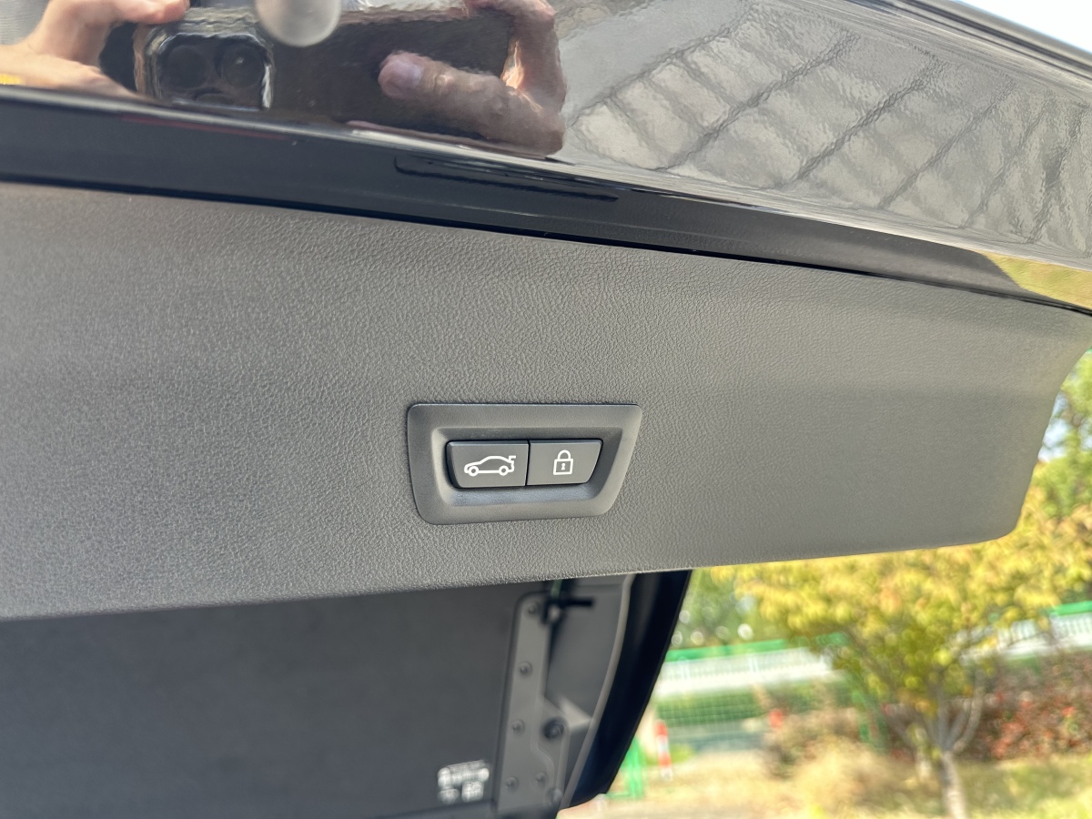 BMW X4 M 2021 car image #25