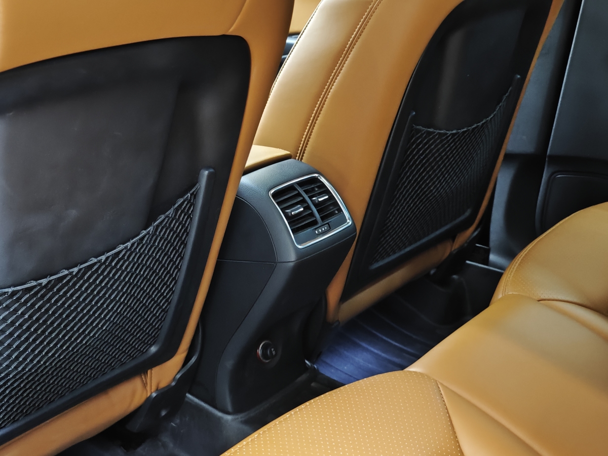 Audi Q3 (Imported) 2015 car image #25