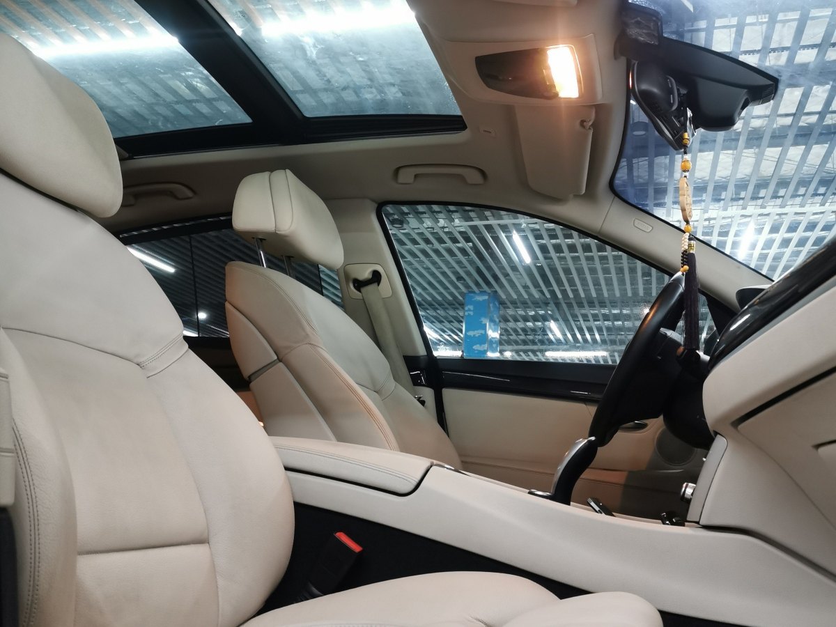 BMW 5 Series GT 2010 #25 BMW 5 Series GT 2010 immagine di auto #25