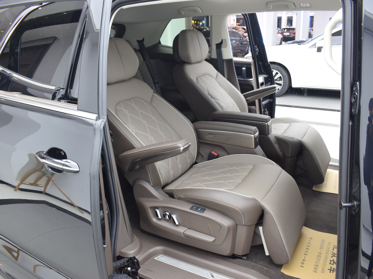 Volkswagen Viloran 2024 #25 Volkswagen Viloran 2024 car image #25