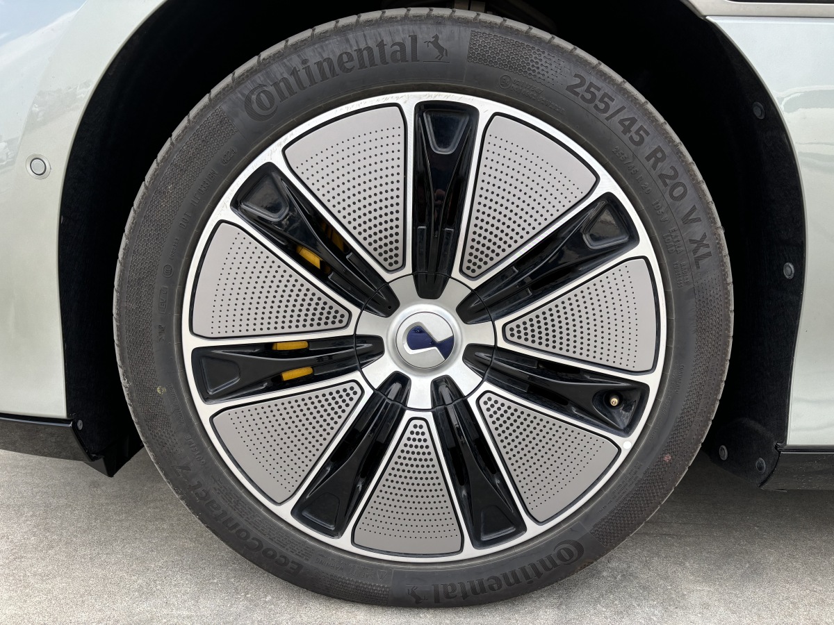 Denza Z9GT 2024 car image #25