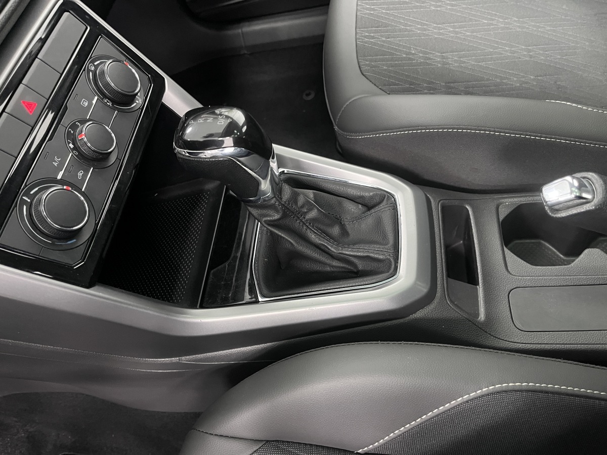 Volkswagen T-Cross 2019 car image #25