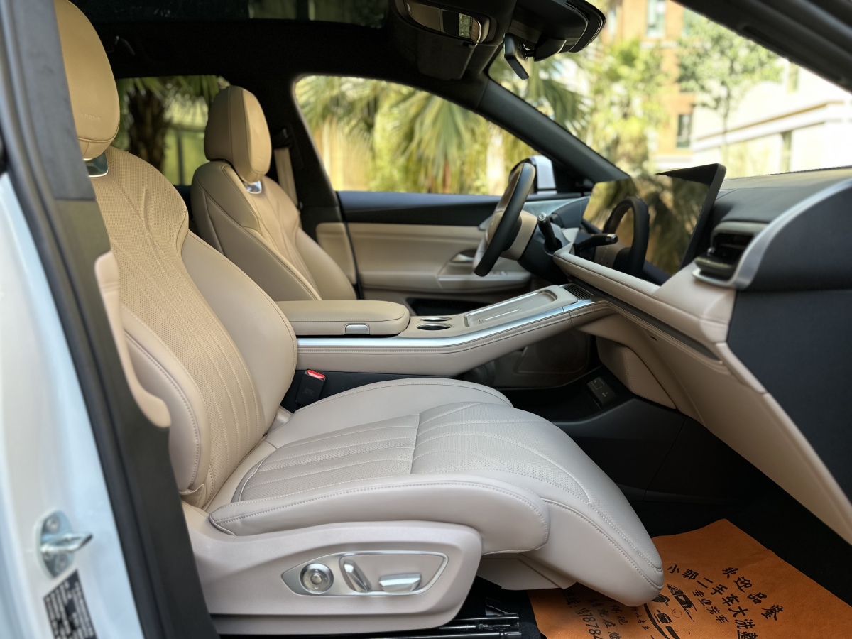 Xpeng G9 2025 imagem de carro #25