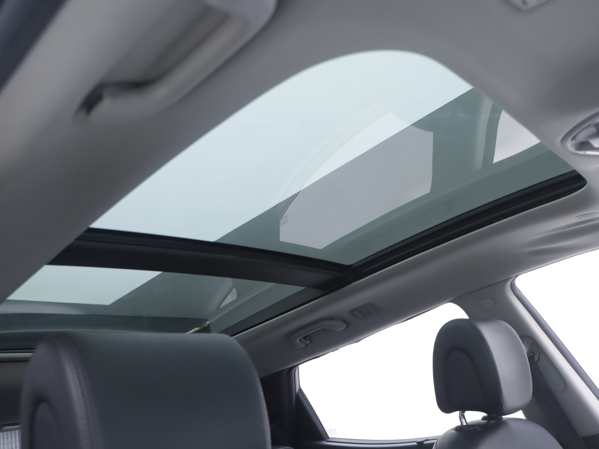 Hyundai Santa Fe 2013 car image #25