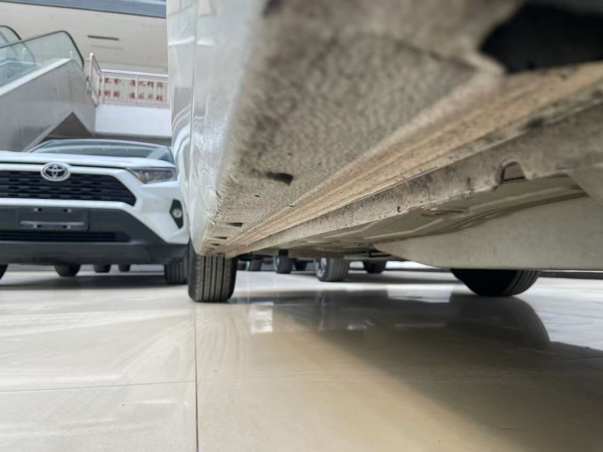 Chevrolet Cavalier 2018 car image #25