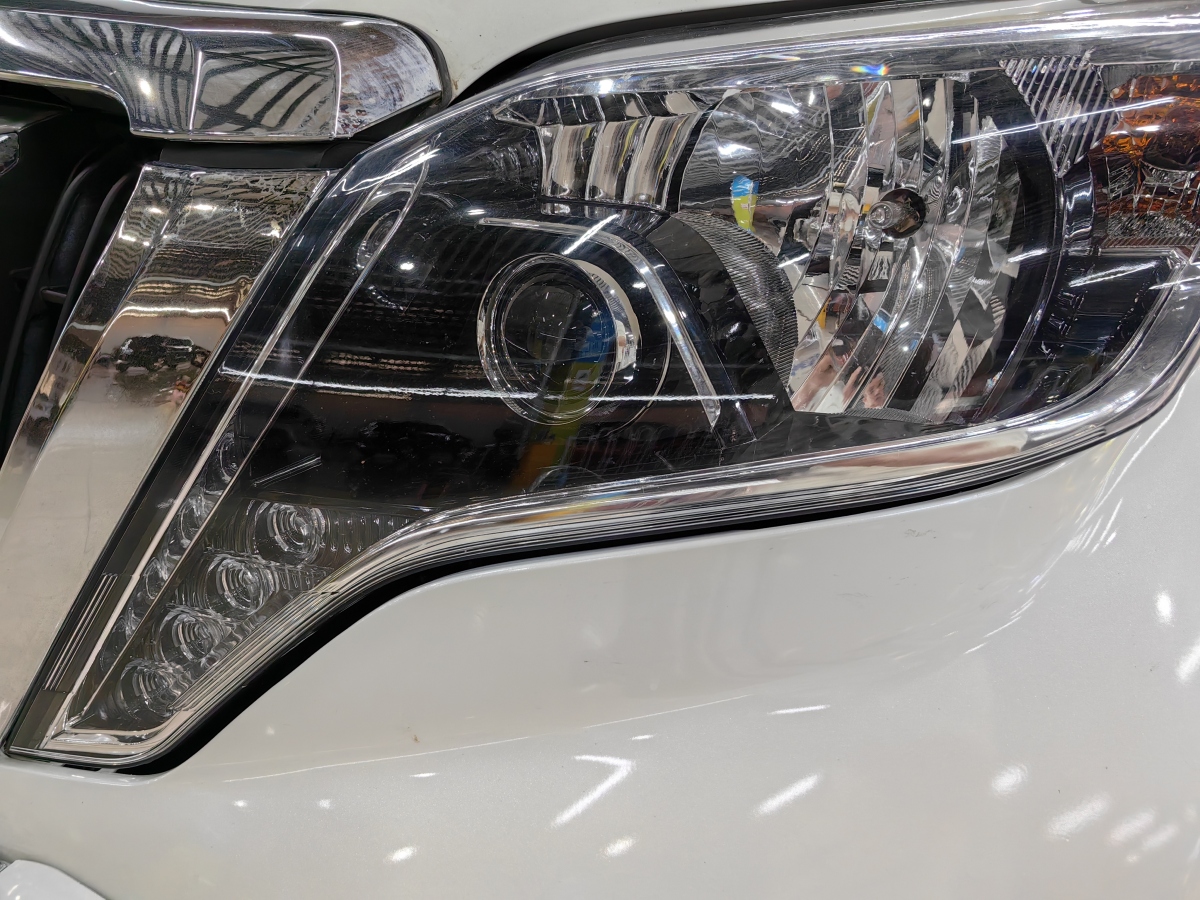 Toyota 2013 #25 Toyota 2013 car image #25