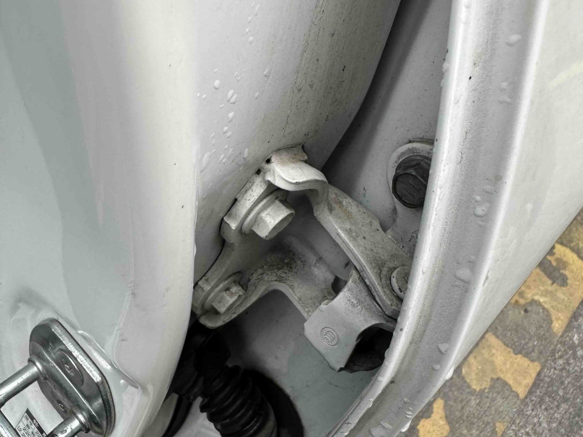 Toyota RAV4 2011 immagine di auto #25