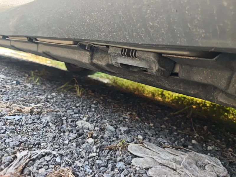 Mercedes-Benz R Class 2013 car image #25