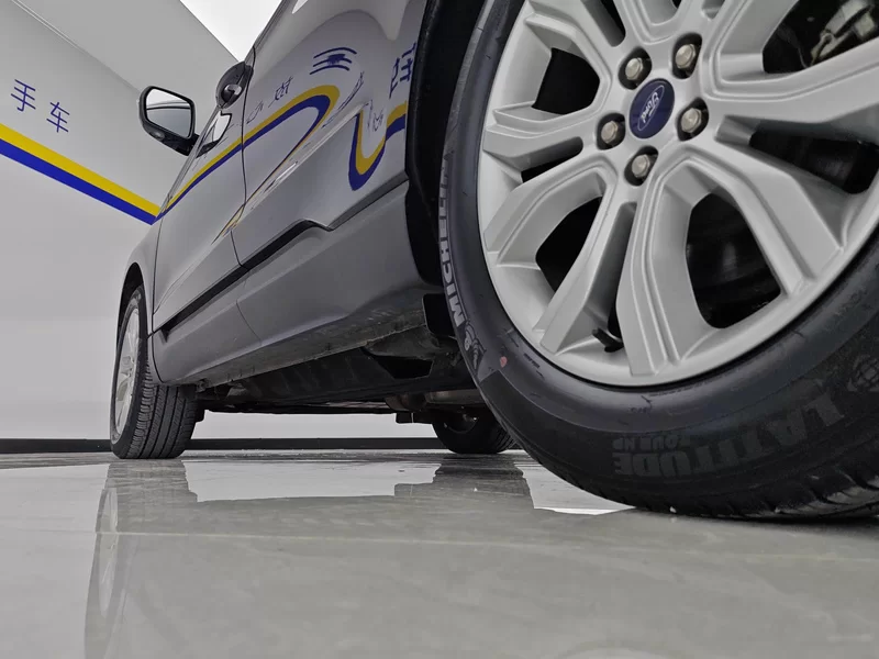 Ford Edge 2020 immagine di auto #25