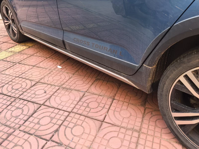 Volkswagen Touran 2018 car image #25