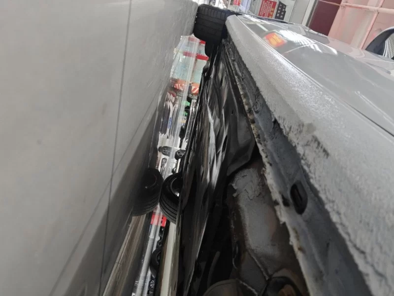 Volkswagen Lamando 2023 immagine di auto #25