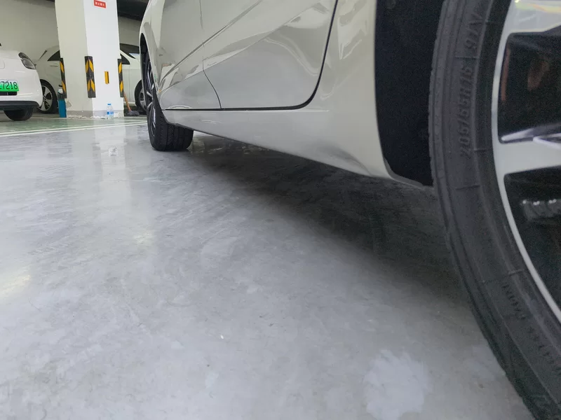 Roewe i5 2020 immagine di auto #25