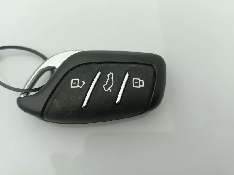 5 2024 immagine di auto #25