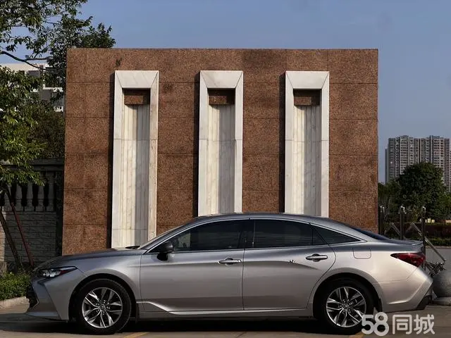 Toyota Avalon 2020 car image #25