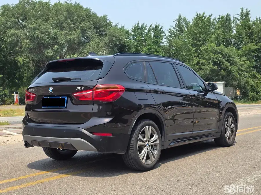 BMW i5 M60 2017 car image #25