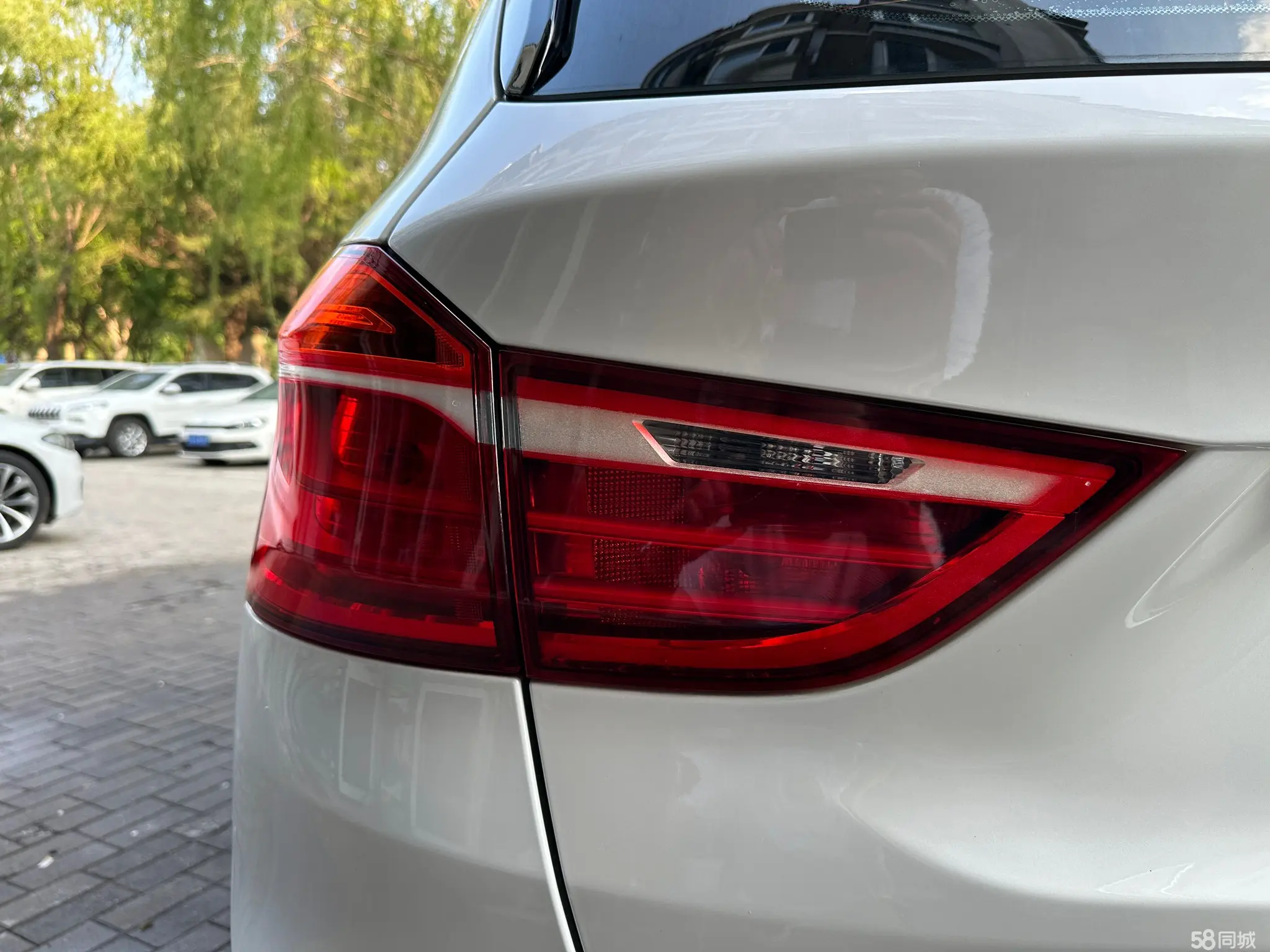 BMW 2 Series Gran Tourer 2017 car image #25