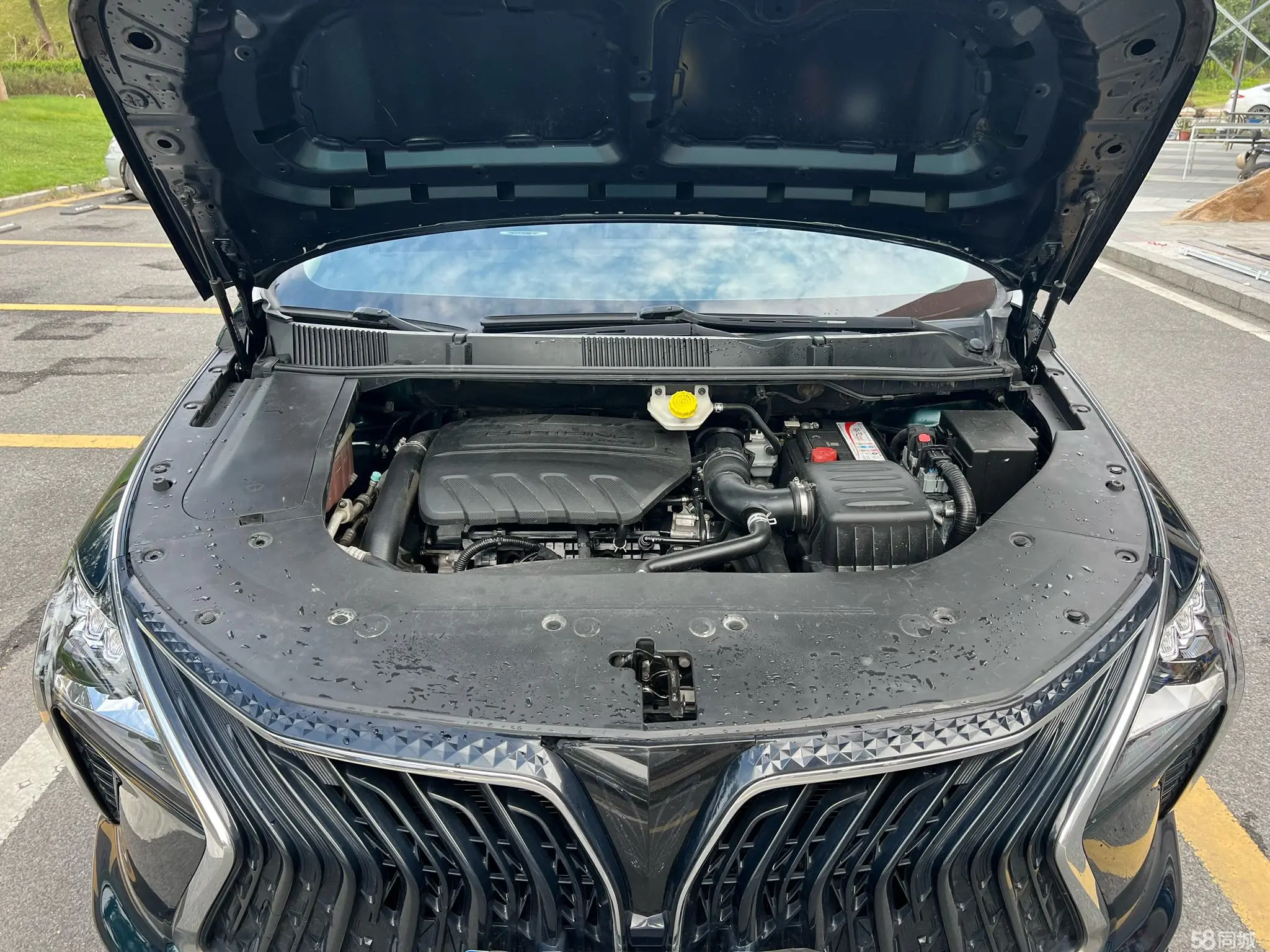 Forthing Yacht 2023 car image #25