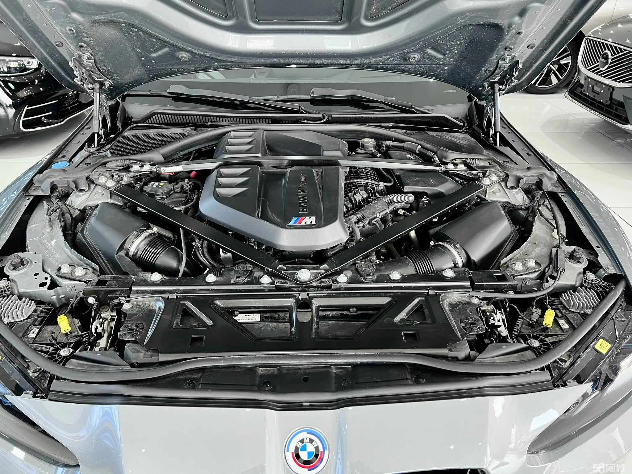 BMW M3 2024 immagine di auto #25