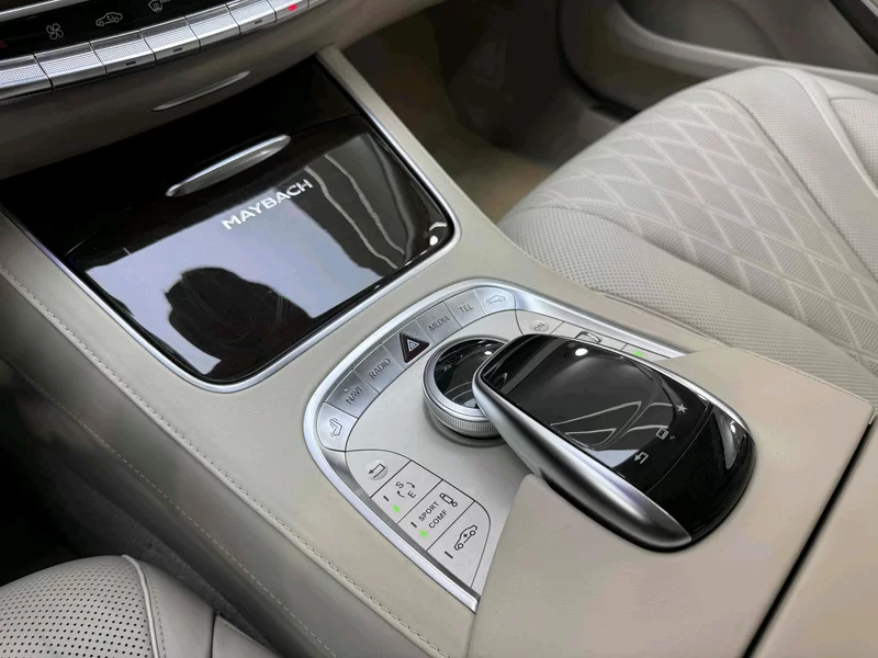 Mercedes-Benz Maybach S Class 2016 car image #25