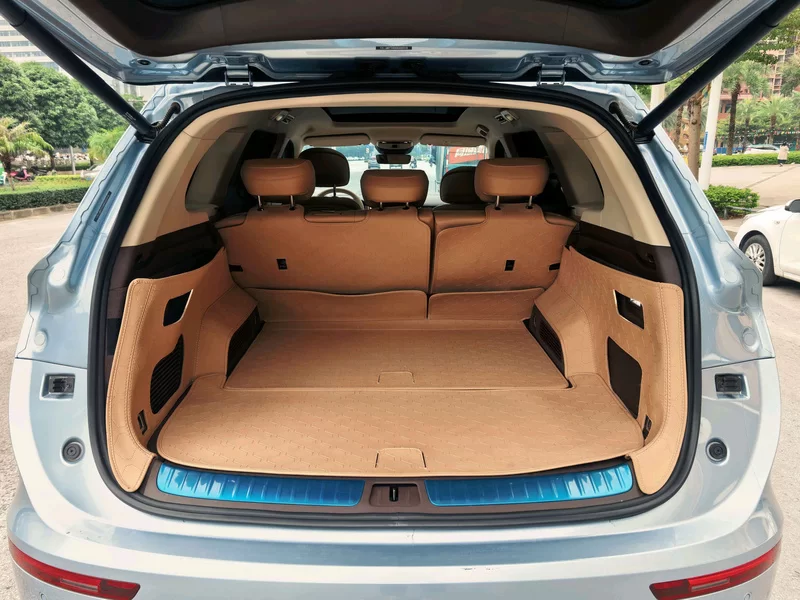 Toyota RAV4 2023 car image #25