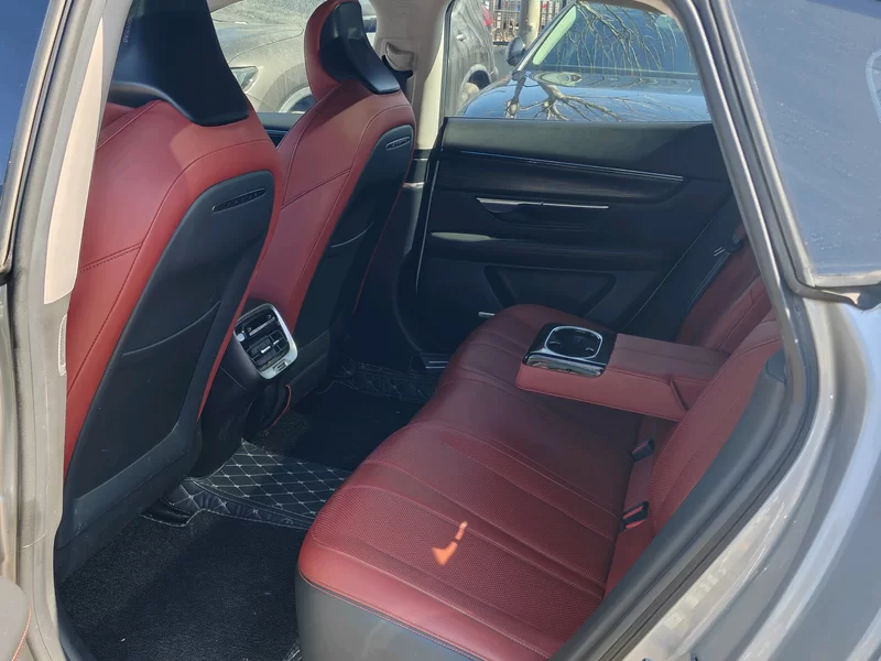 小鹏 小鹏P7 2021 汽车图片 #25