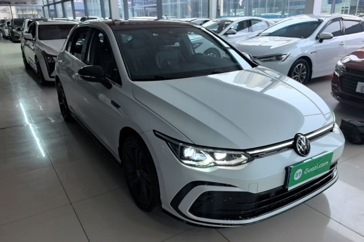 Volkswagen Golf 2022 car image #6