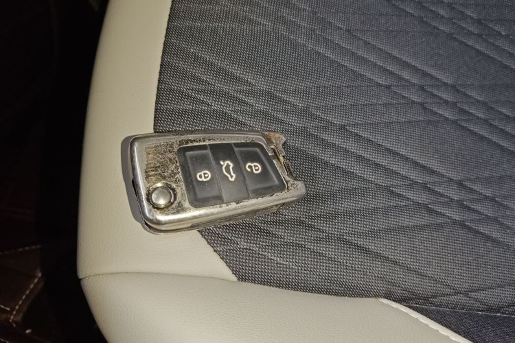 Volkswagen T-Cross 2020 immagine di auto #9