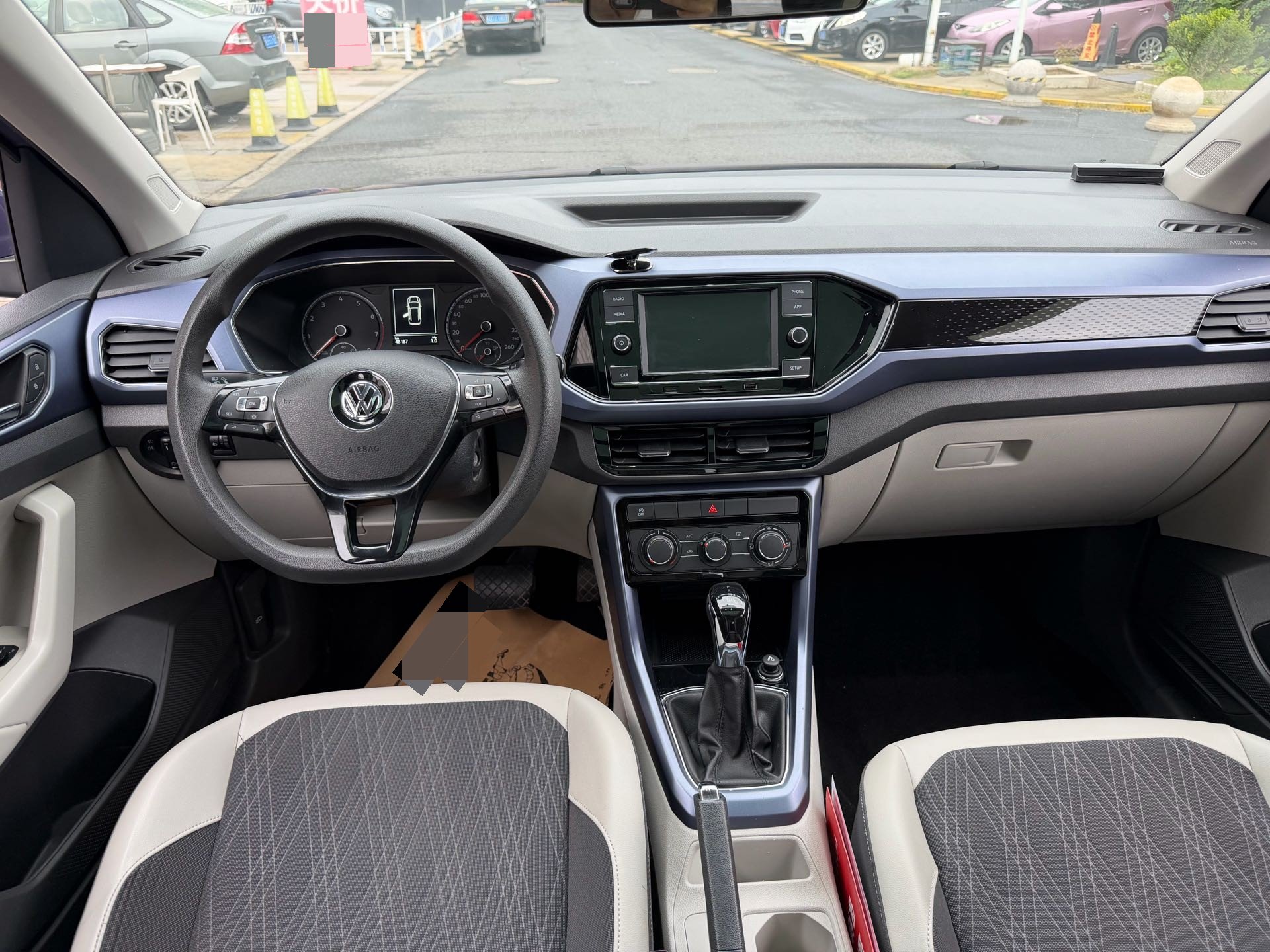 Volkswagen T-Cross 2020 #5 Volkswagen T-Cross 2020 car image #5