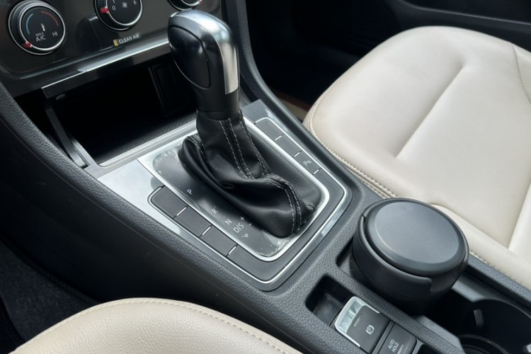 Volkswagen Golf 2017 #15 Volkswagen Golf 2017 car image #15