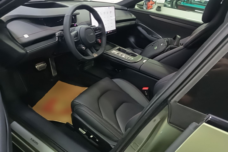 MI SU7 2025 immagine di auto #15
