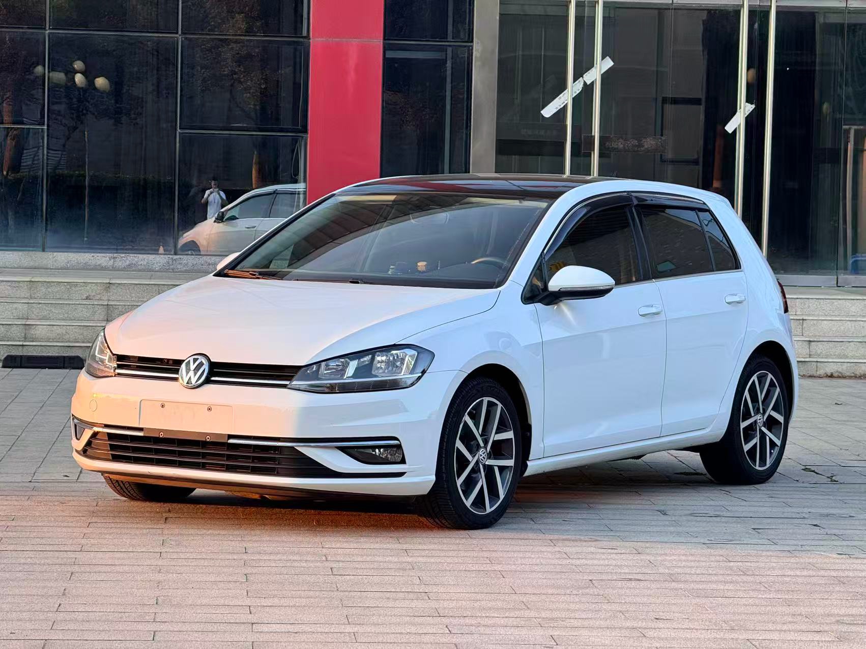 2019 2019 car image