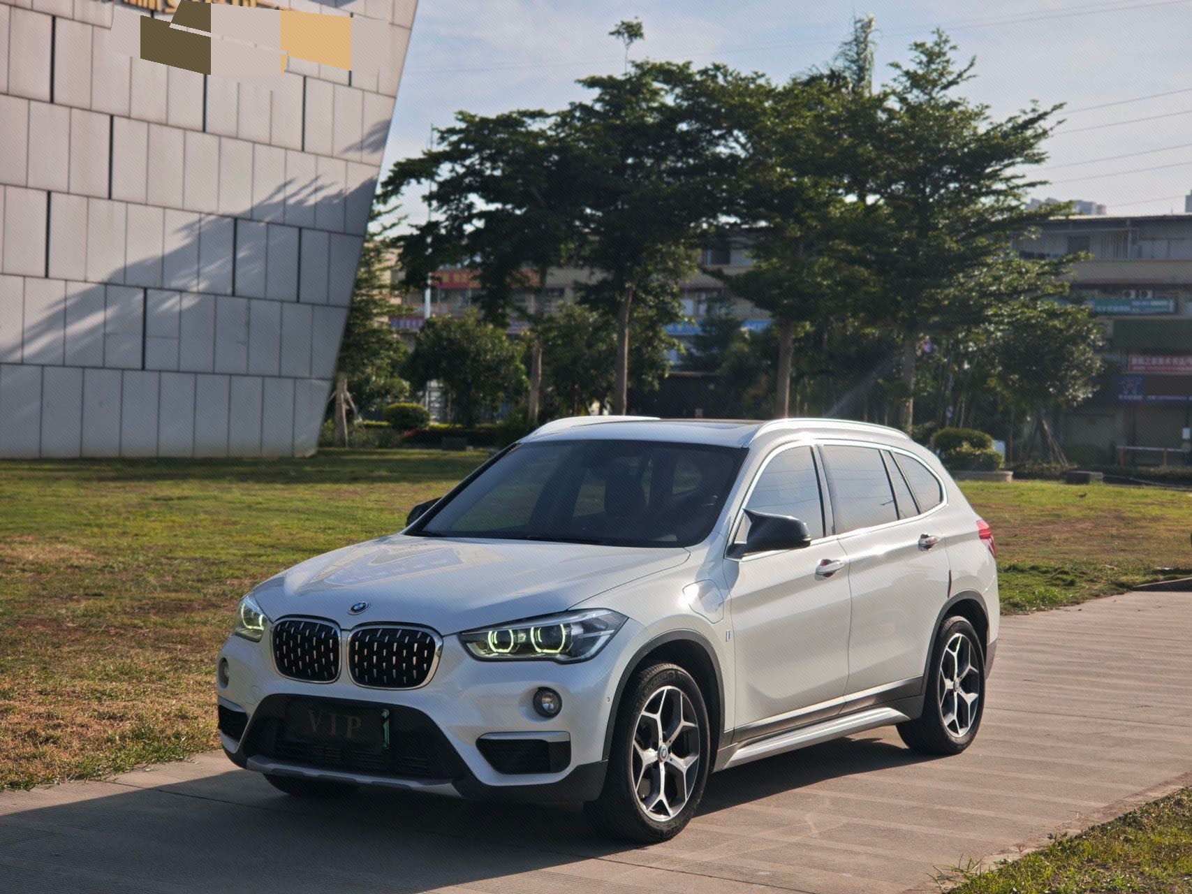 BMW X1 New Energy 2019 BMW X1 New Energy 2019 car image
