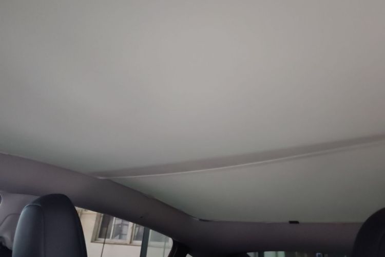Tesla Model Y 2022 car image #18