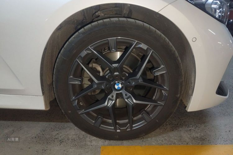 BMW 3 Series 2025 car image #9