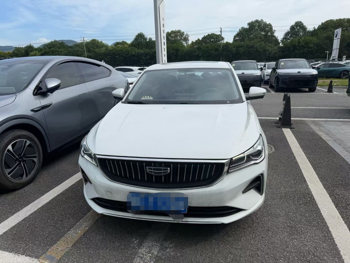 GEELY Emgrand 2022 #2 GEELY Emgrand 2022 car image #2