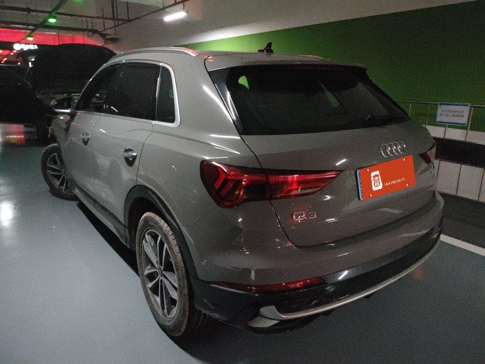 Audi Q3 2024 car image #3